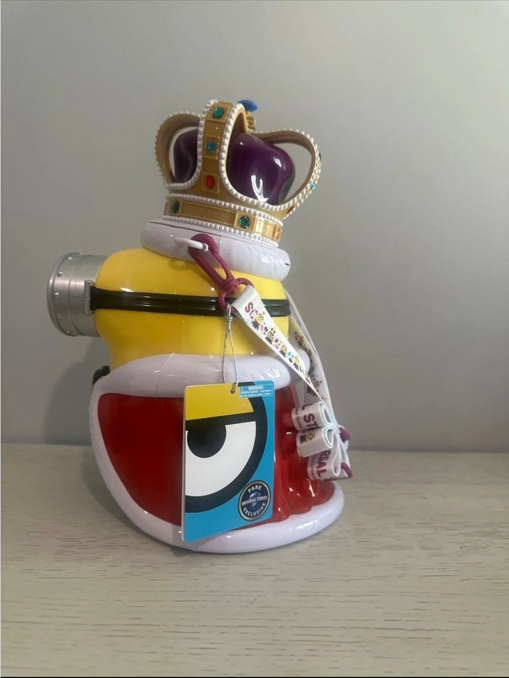 Universal Studios Minions King Bob Popcorn bucket ⭐️NEW⭐️